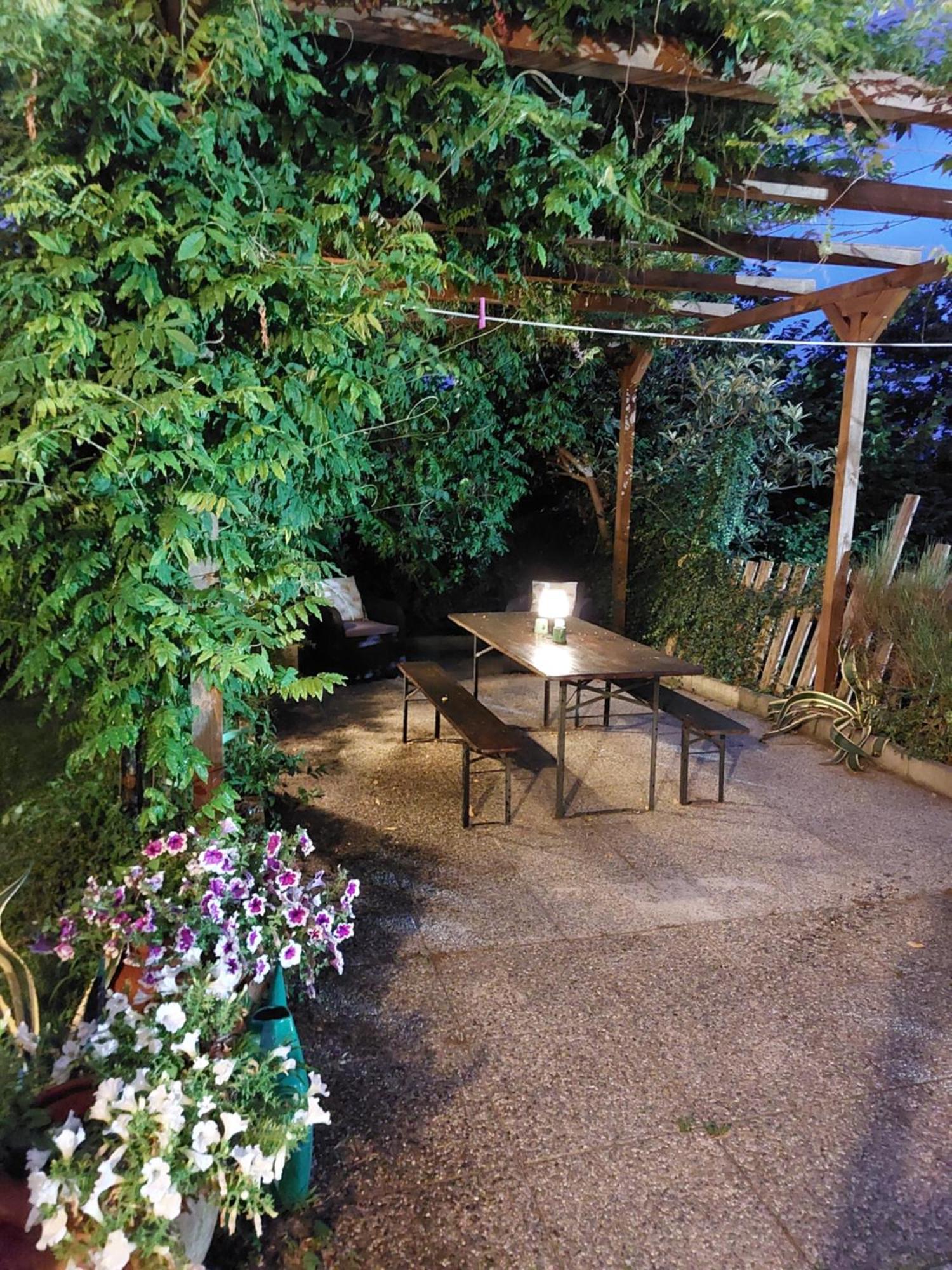 ホテル Il Giardino Del Nespolo アルコラ エクステリア 写真