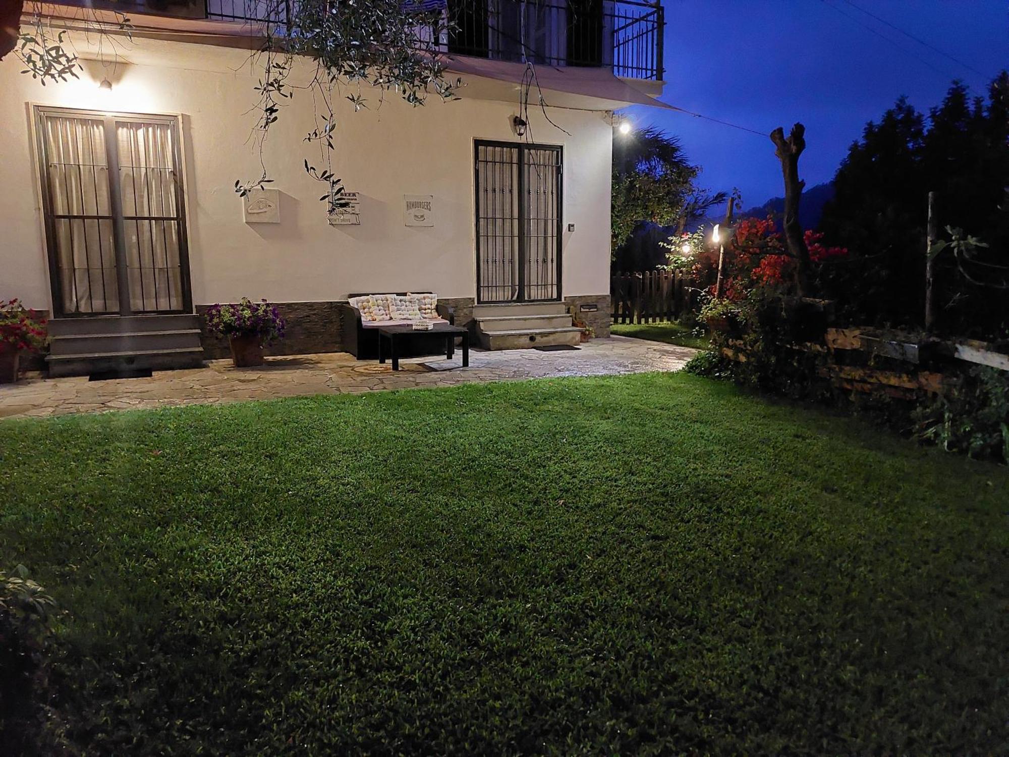 ホテル Il Giardino Del Nespolo アルコラ エクステリア 写真